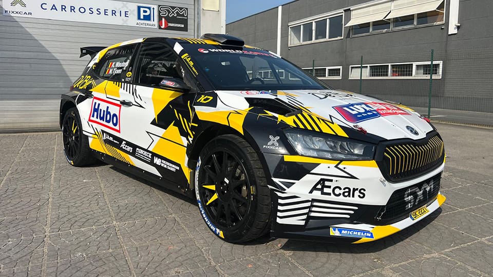 Roland DG printer helps racing livery printer